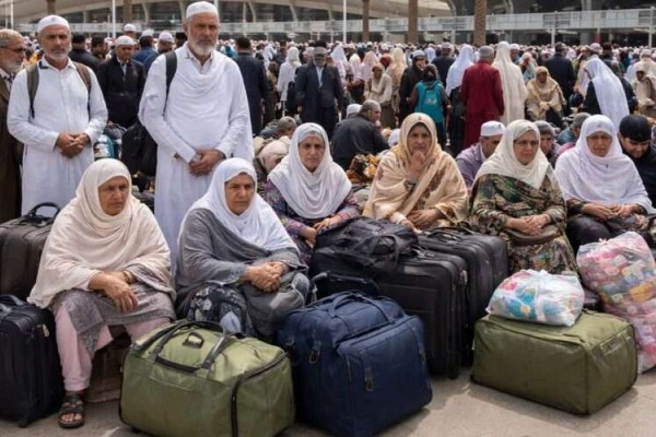 Saudi Arabia introduces new meal policy for Umrah pilgrims from Pakistan