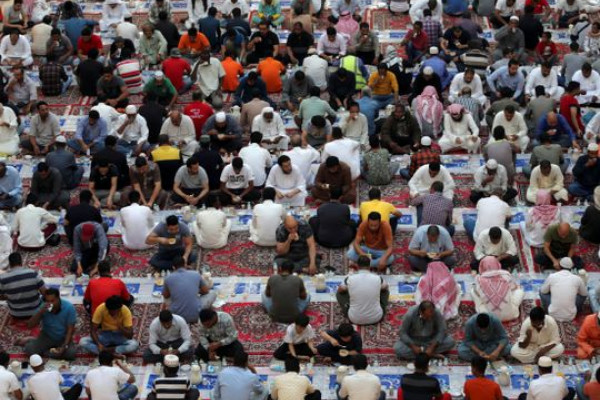 1.3m iftar meals handed at Prophet Mosque