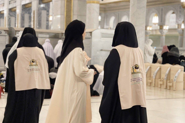 Agency provides services in five languages for female pilgrims in Grand Mosque
