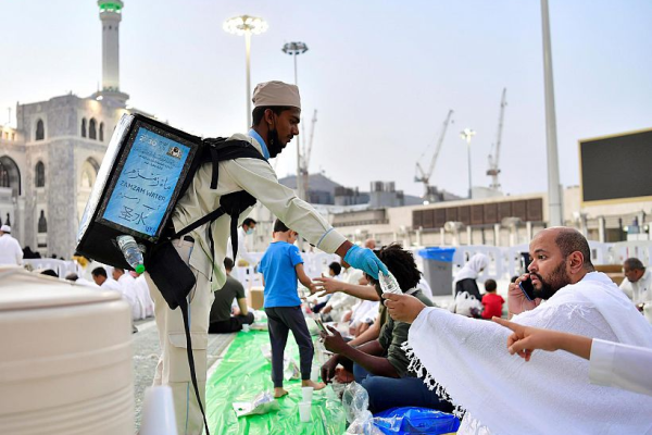 More than 500k liters of Zamzam water distributed during Ramadan